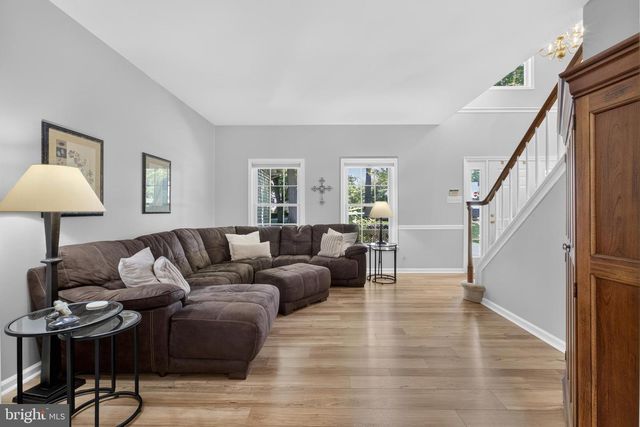 11 SULLIVAN CHASE DR, Avondale, PA 19311