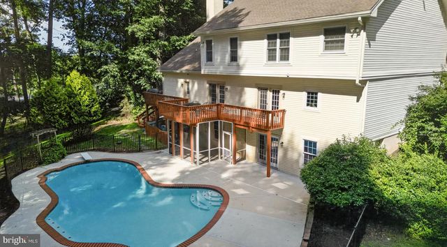 11 SULLIVAN CHASE DR, Avondale, PA 19311