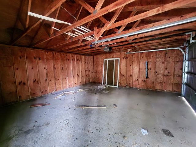 1130 Dewey Street, Houston, MO 65483