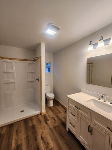 1130 Dewey Street, Houston, MO 65483