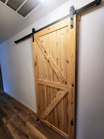 1130 Dewey Street, Houston, MO 65483