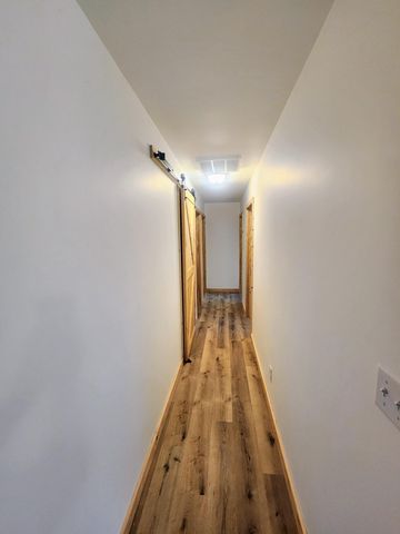 1130 Dewey Street, Houston, MO 65483