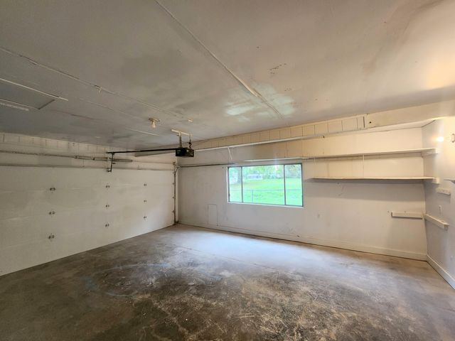 1130 Dewey Street, Houston, MO 65483