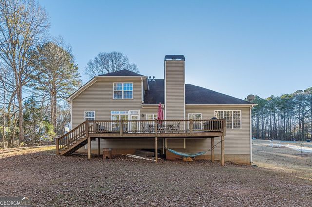 125 Lyndhurst Way, Sharpsburg, GA 30277