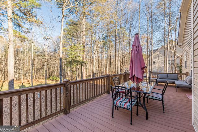 125 Lyndhurst Way, Sharpsburg, GA 30277