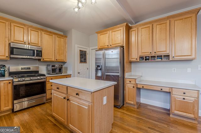 125 Lyndhurst Way, Sharpsburg, GA 30277