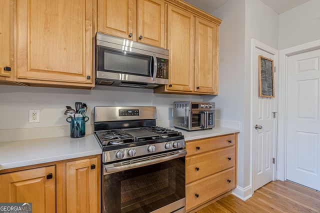 125 Lyndhurst Way, Sharpsburg, GA 30277