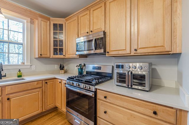 125 Lyndhurst Way, Sharpsburg, GA 30277