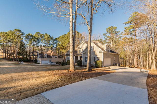 125 Lyndhurst Way, Sharpsburg, GA 30277