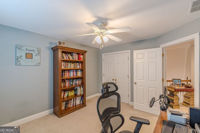 125 Lyndhurst Way, Sharpsburg, GA 30277