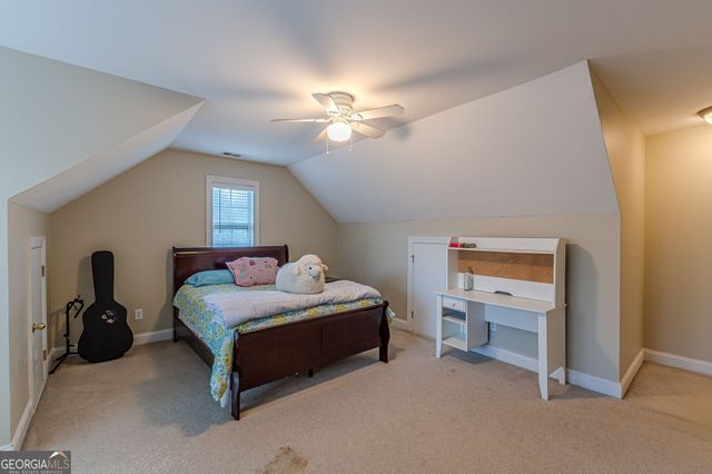 125 Lyndhurst Way, Sharpsburg, GA 30277