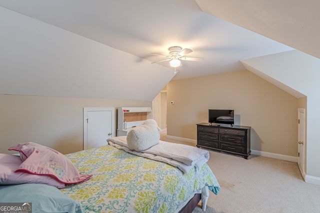 125 Lyndhurst Way, Sharpsburg, GA 30277