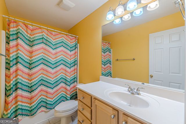 125 Lyndhurst Way, Sharpsburg, GA 30277