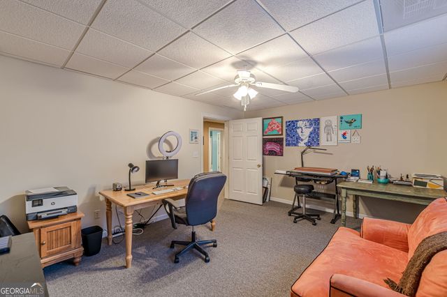 125 Lyndhurst Way, Sharpsburg, GA 30277