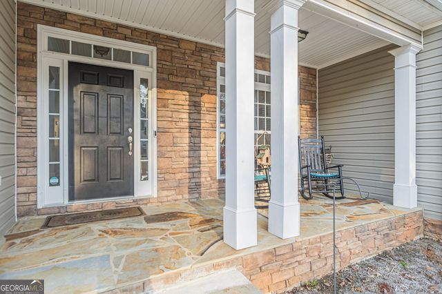 125 Lyndhurst Way, Sharpsburg, GA 30277