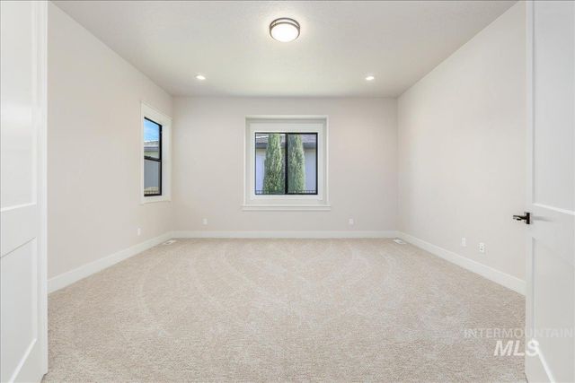 2927 W Three Lakes Dr., Meridian, ID 83646