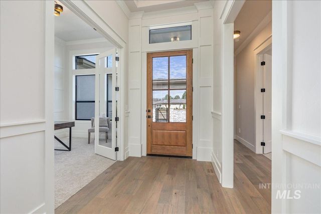 2927 W Three Lakes Dr., Meridian, ID 83646