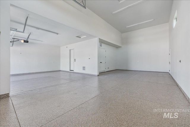 2927 W Three Lakes Dr., Meridian, ID 83646