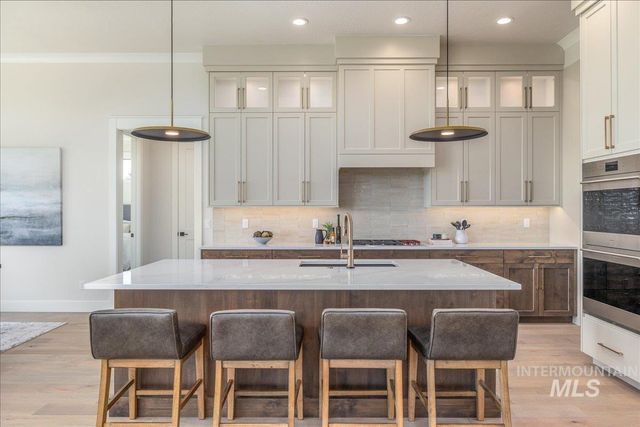 2927 W Three Lakes Dr., Meridian, ID 83646