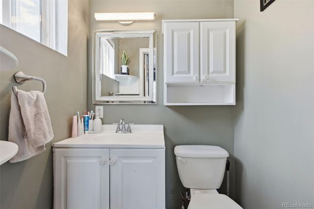 871 Victor Street, Aurora, CO 80011