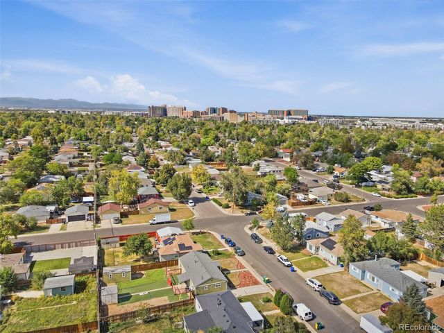 871 Victor Street, Aurora, CO 80011