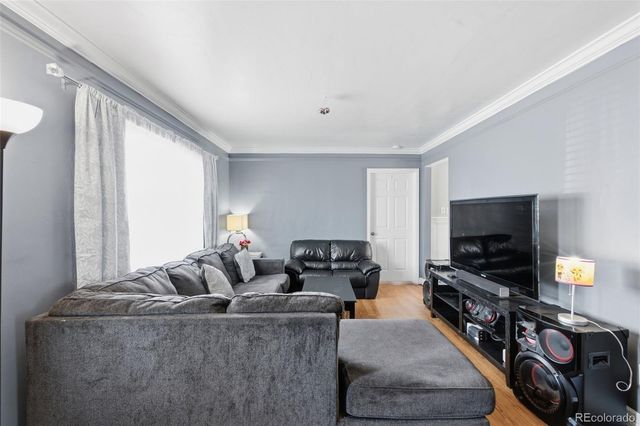 871 Victor Street, Aurora, CO 80011