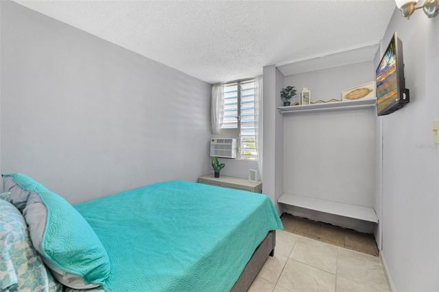 ZURANA ST. COND. JARDINES DE BERWIN APT. D-402, San Juan, PR 00924