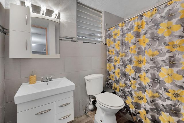 ZURANA ST. COND. JARDINES DE BERWIN APT. D-402, San Juan, PR 00924