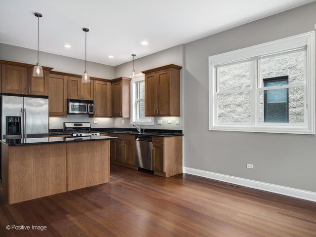 1829 N Fairfield Avenue 3S, Chicago, IL 60647