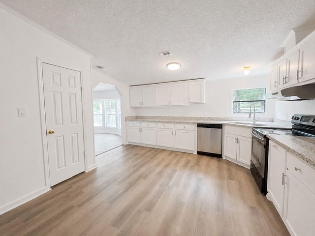 27951 Country Lane, Hockley, TX 77447