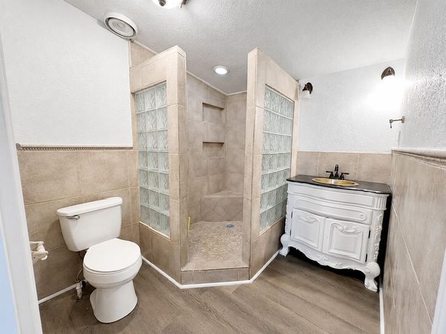 27951 Country Lane, Hockley, TX 77447