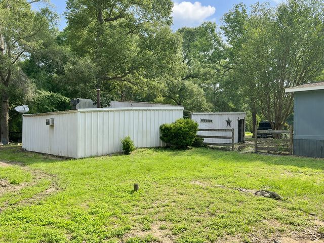 27951 Country Lane, Hockley, TX 77447