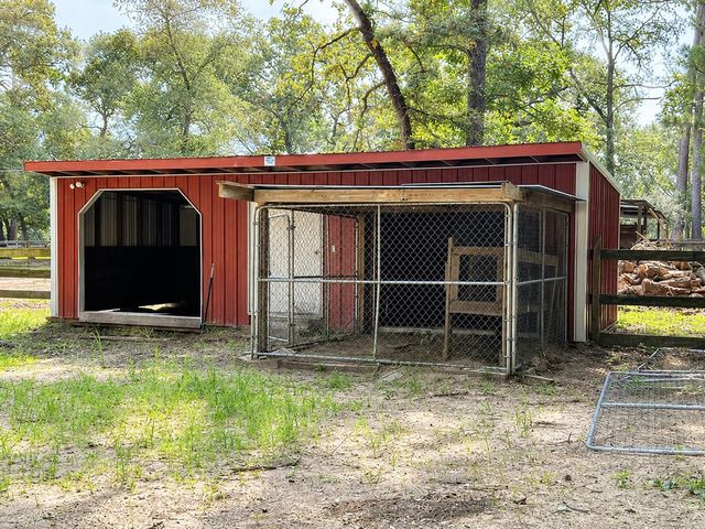 27951 Country Lane, Hockley, TX 77447