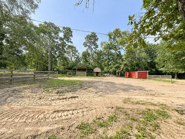 27951 Country Lane, Hockley, TX 77447