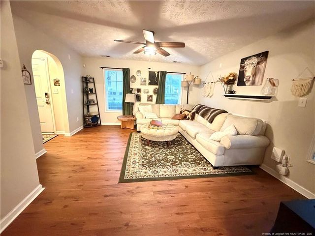 210 Roanoke Drive, Raeford, NC 28376