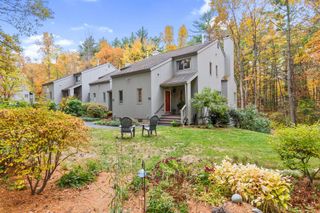 54 Brookside Drive # 54, Stratham, NH 03885