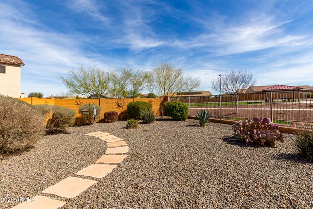 26057 W SEQUOIA Drive, Buckeye, AZ 85396