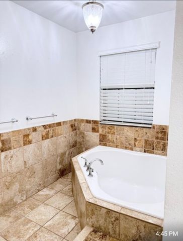 2524 Mockingbird Road, Burleson, TX 76028