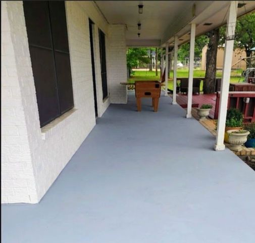 2524 Mockingbird Road, Burleson, TX 76028