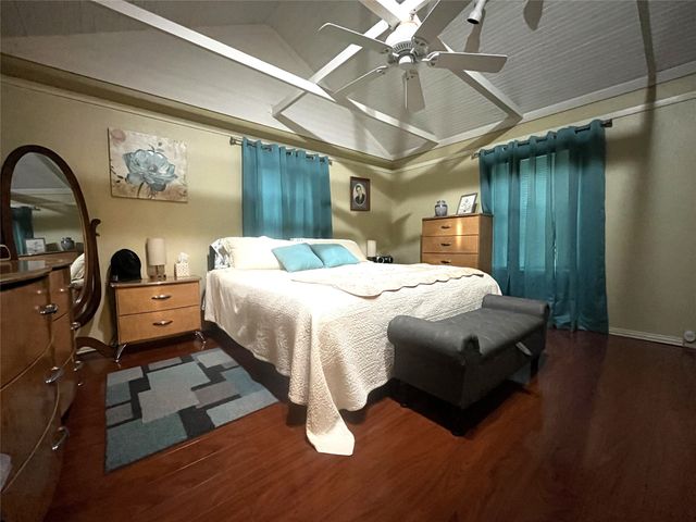301 Briggs Street, Waxahachie, TX 75165