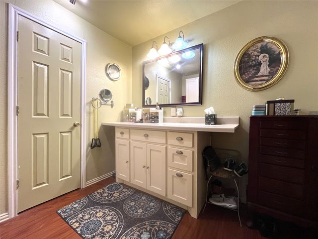 301 Briggs Street, Waxahachie, TX 75165