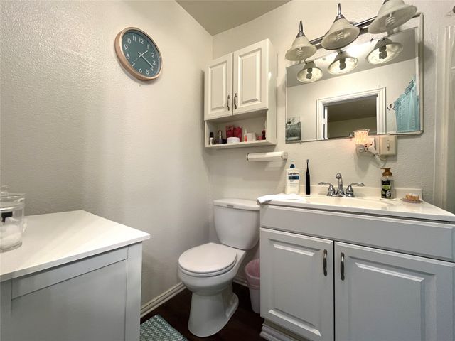 301 Briggs Street, Waxahachie, TX 75165