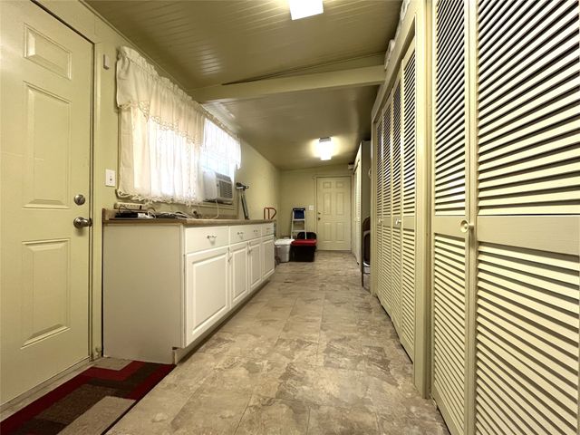 301 Briggs Street, Waxahachie, TX 75165