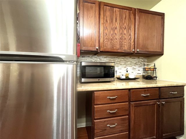 301 Briggs Street, Waxahachie, TX 75165