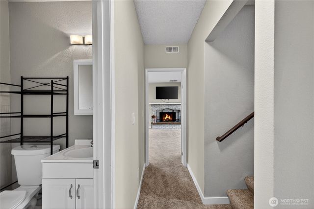 2166 Heritage Way, Oak Harbor, WA 98277