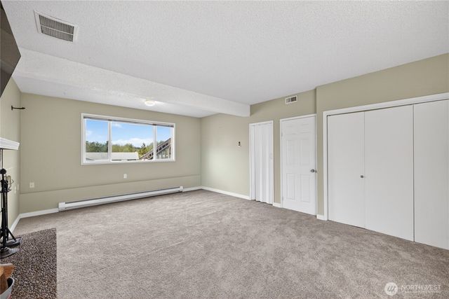 2166 Heritage Way, Oak Harbor, WA 98277