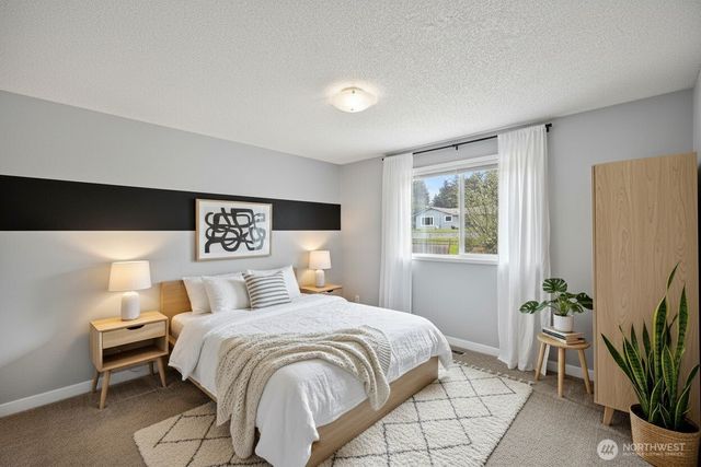 2166 Heritage Way, Oak Harbor, WA 98277
