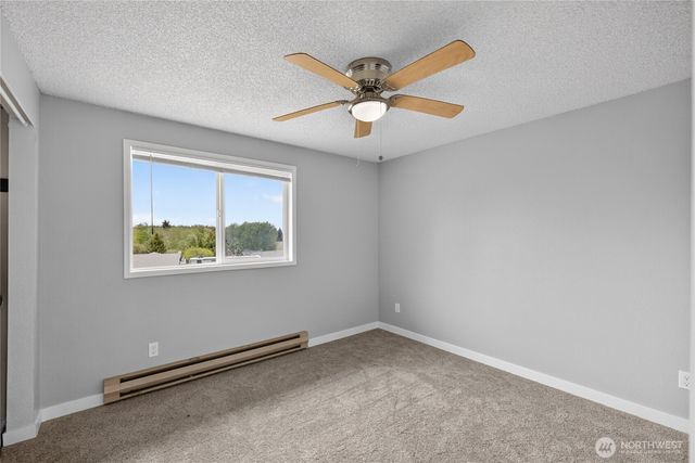 2166 Heritage Way, Oak Harbor, WA 98277