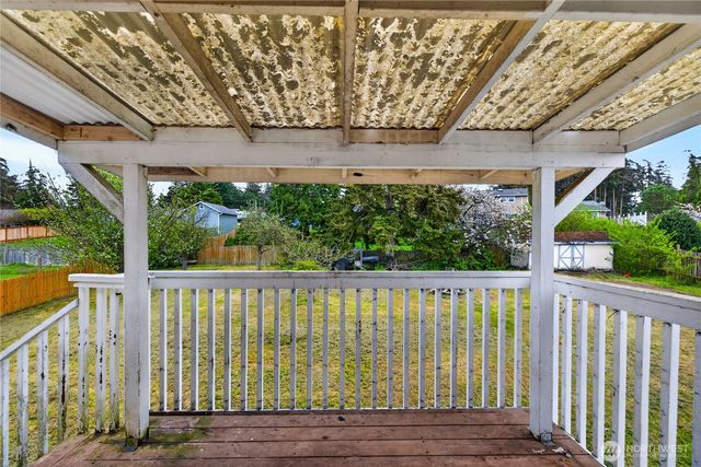 2166 Heritage Way, Oak Harbor, WA 98277