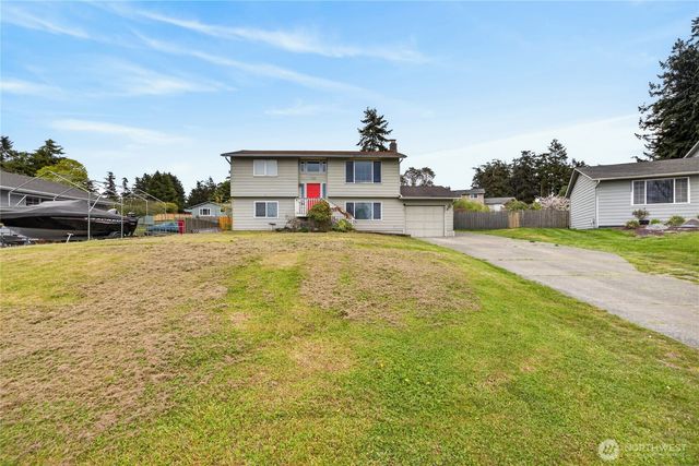2166 Heritage Way, Oak Harbor, WA 98277